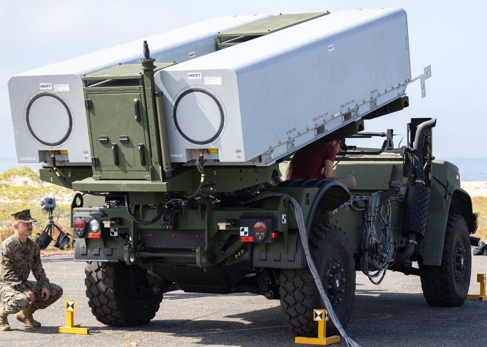 navy marine corps nmesis naval strike missile nsm coastal defence system kongsberg raytheon rogue vehicle oshkosh usmc 09