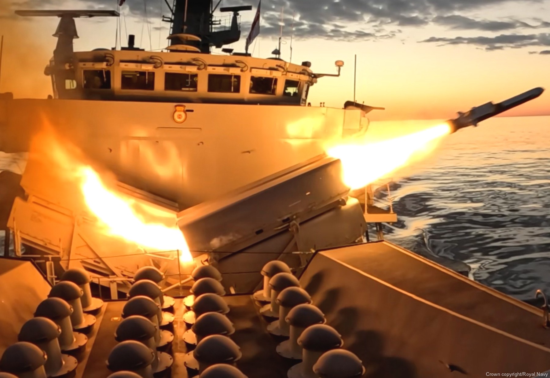 naval strike missile nsm kongsberg hms somerset type 23 duke class frigate royal navy 39