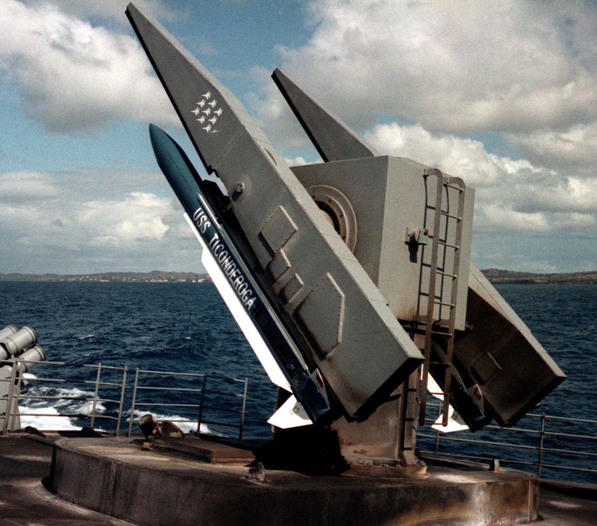 Mk-26 Guided Missile Launching System GMLS RIM-66 Standard RGM-84