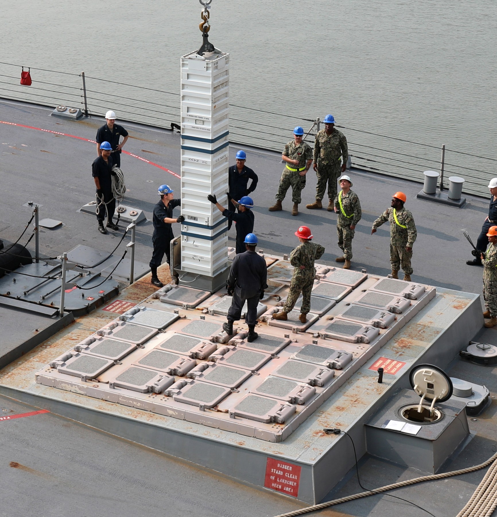 mk.41 vertical launching system vls arleigh burke class guided missile destroyer canister reload 80